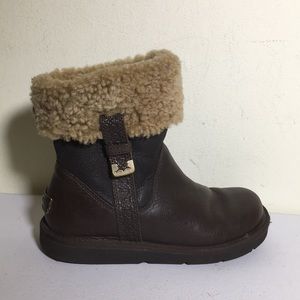 Ugg Bellue brown leather booties size 7